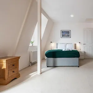 Stunning 2br Penthouse Loft In Cathedral Quarter Apartment Belfast